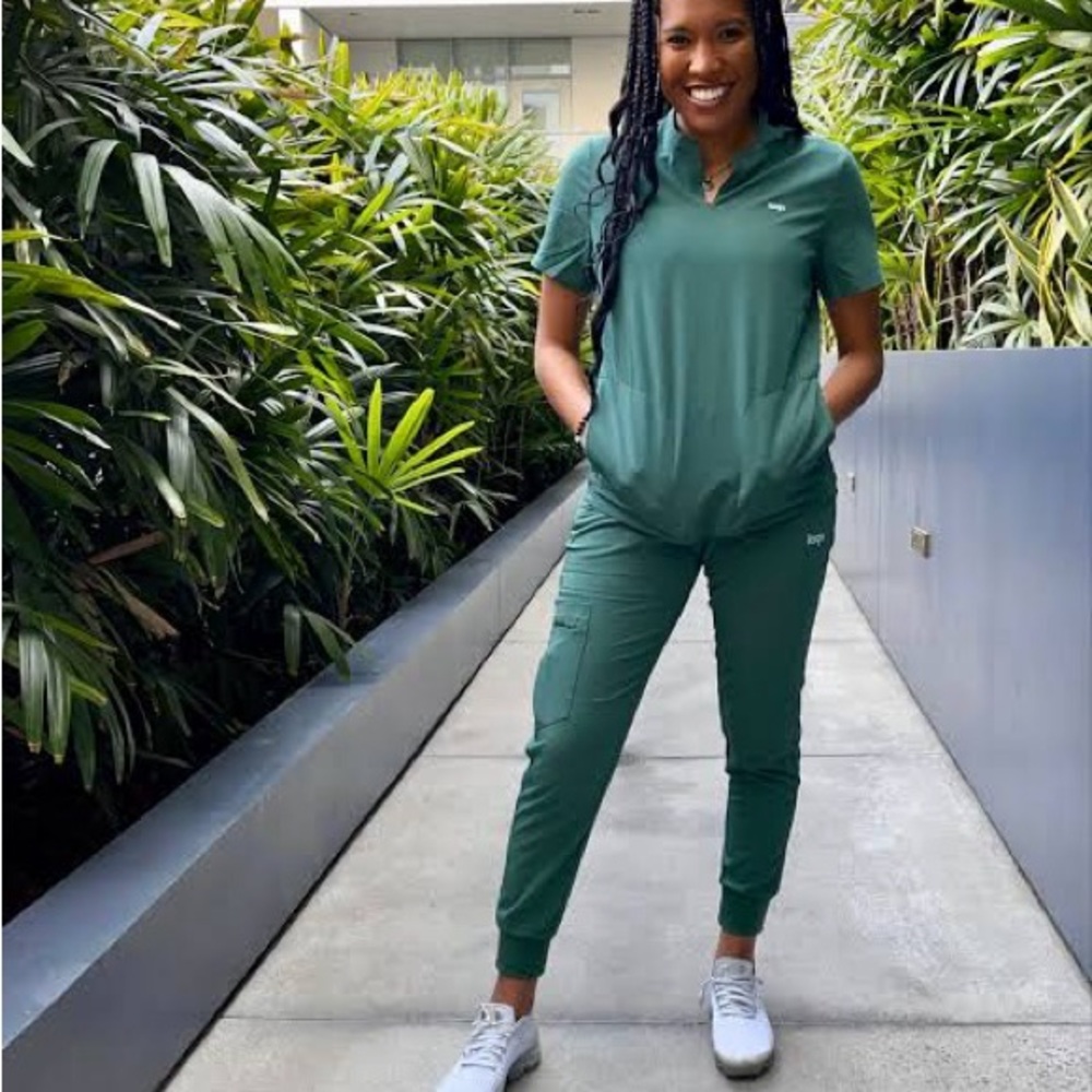 Lago Green Scrub Set